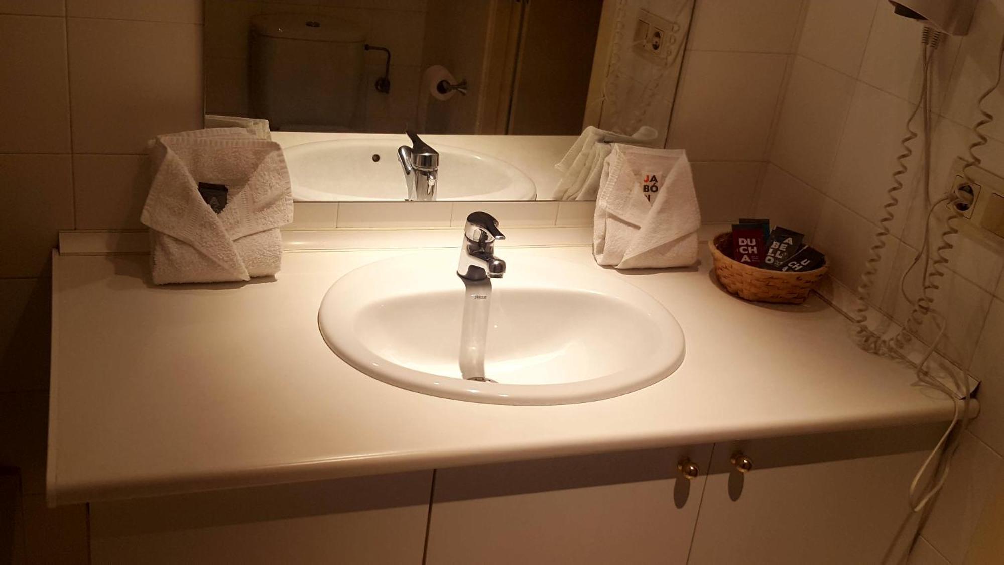 Hotel Sucara La Cortinada エクステリア 写真